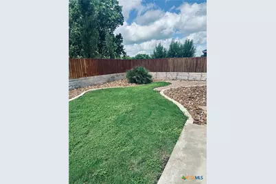 231 Navarro Xing Street #7B, Seguin, TX 78155 - Photo 33