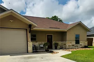 231 Navarro Xing St, Seguin, TX 78155 - Photo 29