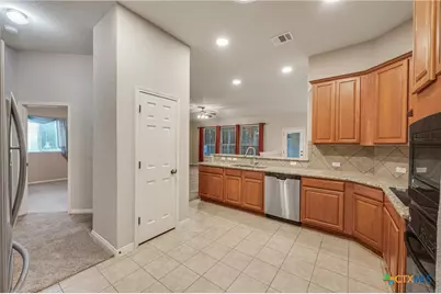 1036 San Pedro, New Braunfels, TX 78132 - Photo 9
