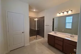 518 Deer Crest Dr, New Braunfels, TX 78130 - Photo 19