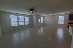 518 Deer Crest Dr, New Braunfels, TX 78130 - Photo 11