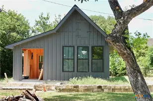 801 Reynolds, Goldthwaite, TX 76844 - Photo 9