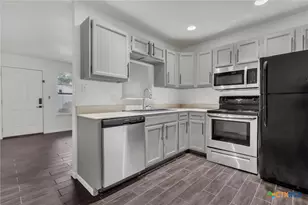 1624 Aquarena Springs Dr, San Marcos, TX 78666 - Photo 3