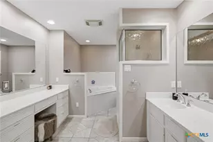 504 Colony Creek Dr, Victoria, TX 77904 - Photo 13
