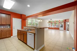 2046 Ridge View Dr, San Marcos, TX 78666 - Photo 13