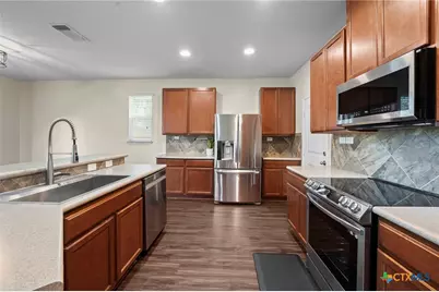 220 Hinge Creek, Cibolo, TX 78108 - Photo 11