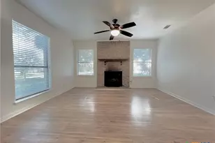 727 Royal St, Salado, TX 76571 - Photo 41