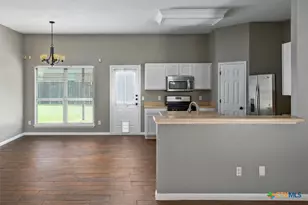 403 Thunderstorm Ave, Lockhart, TX 78644 - Photo 7