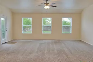 1015 Franklin Cir, Belton, TX 76513 - Photo 3