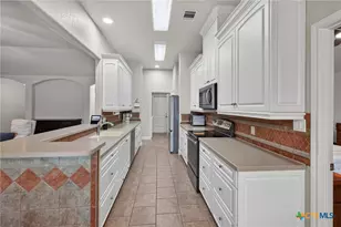 2167 Stonehaven, New Braunfels, TX 78130 - Photo 5