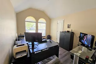 2253 N Ranch Estates Blvd, New Braunfels, TX 78130 - Photo 25