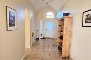 2253 N Ranch Estates Blvd, New Braunfels, TX 78130 - Photo 15
