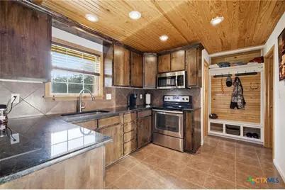 10488 Hwy 304, Harwood, TX 78629 - Photo 23