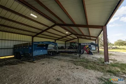 10488 Hwy 304, Harwood, TX 78629 - Photo 19