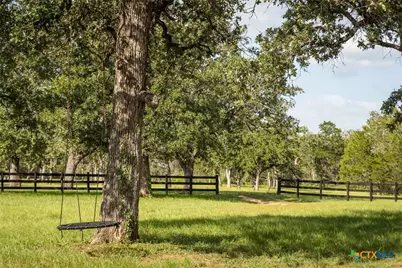 10488 Hwy 304, Harwood, TX 78629 - Photo 31