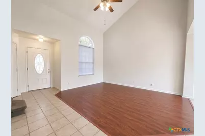 900 Jasmine Trail, Georgetown, TX 78626 - Photo 5