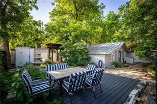 168 E Zink St, New Braunfels, TX 78130 - Photo 13