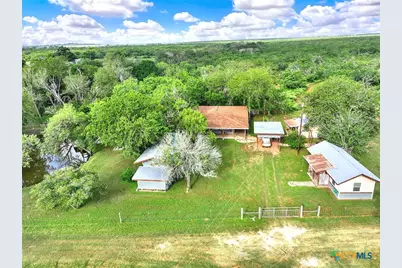 1591 County Road 476, Stockdale, TX 78160 - Photo 11