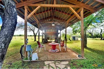 1591 County Road 476, Stockdale, TX 78160 - Photo 37