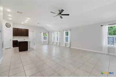201 Benedict Avenue, Florence, TX 76527 - Photo 3