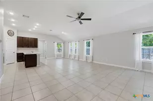 201 Benedict Ave, Florence, TX 76527 - Photo 3