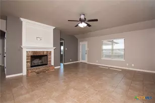 9805 Kaitlyn Dr, Killeen, TX 76542 - Photo 3