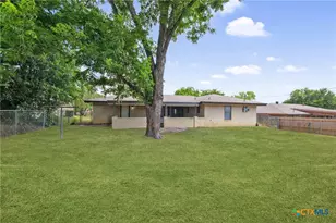 2004 Pleasant Ln, Copperas Cove, TX 76522 - Photo 23