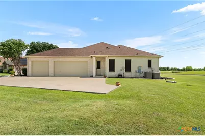 1352 Walker Circle, Salado, TX 76571 - Photo 39