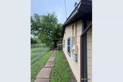 1302 E Avenue F, Temple, TX 76501 - Photo 3