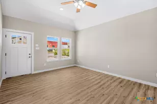 606 Bridge St, Gatesville, TX 76528 - Photo 9