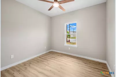 606 Bridge Street, Gatesville, TX 76528 - Photo 17