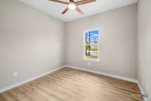 606 Bridge St, Gatesville, TX 76528 - Photo 17