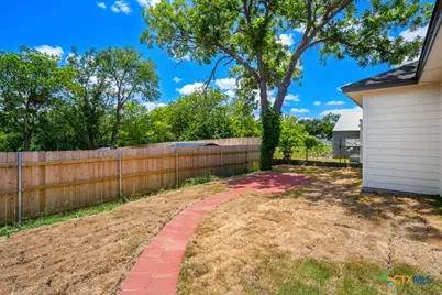 606 Bridge Street, Gatesville, TX 76528 - Photo 23