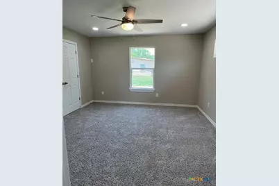 709 W Evans, Hearne, TX 77859 - Photo 15
