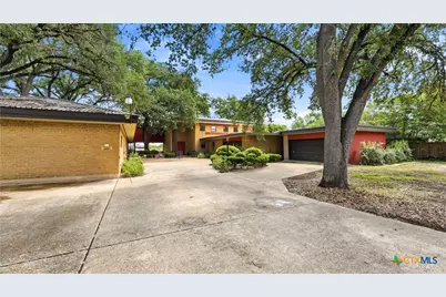 1655 Kuehler Avenue, New Braunfels, TX 78130 - Photo 5