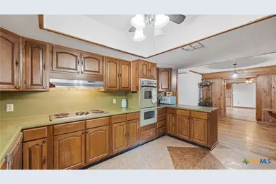 1655 Kuehler Avenue, New Braunfels, TX 78130 - Photo 19