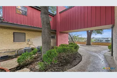 1655 Kuehler Avenue, New Braunfels, TX 78130 - Photo 9