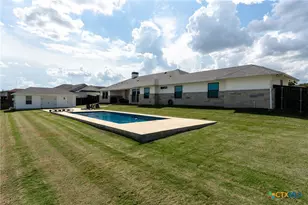 306 Skyline Dr, Copperas Cove, TX 76522 - Photo 3