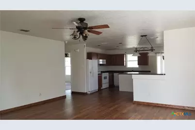 453 Wind Gust, New Braunfels, TX 78130 - Photo 3