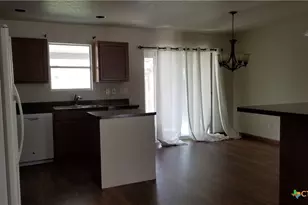 453 Wind Gust, New Braunfels, TX 78130 - Photo 5