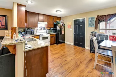 129 Avant Garde Drive, Victoria, TX 77901 - Photo 7