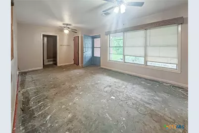 214 Crockett Street, Port Lavaca, TX 77979 - Photo 5