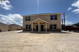 1008 Makayla Dr, Canyon Lake, TX 78133 - Photo 3