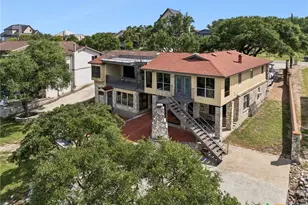 408 Edge Hill Dr, Canyon Lake, TX 78133 - Photo 5