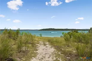 408 Edge Hill Dr, Canyon Lake, TX 78133 - Photo 35