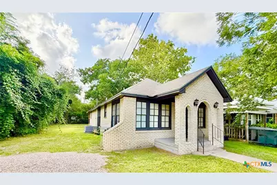 404 W Brackenridge Street, Edna, TX 77957 - Photo 3