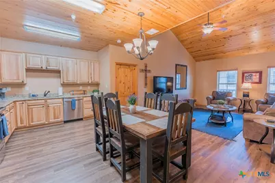 1554 Gruene Road #A16, New Braunfels, TX 78130 - Photo 5
