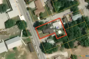 1026 St Paul St, Gonzales, TX 78629 - Photo 7