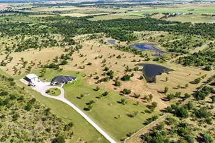 13428 Knob Hill Rd, Rogers, TX 76569 - Photo 35