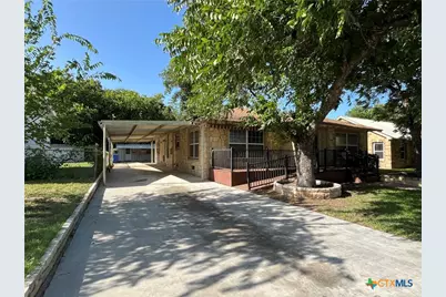 104 W Storey Street, San Saba, TX 76877 - Photo 3